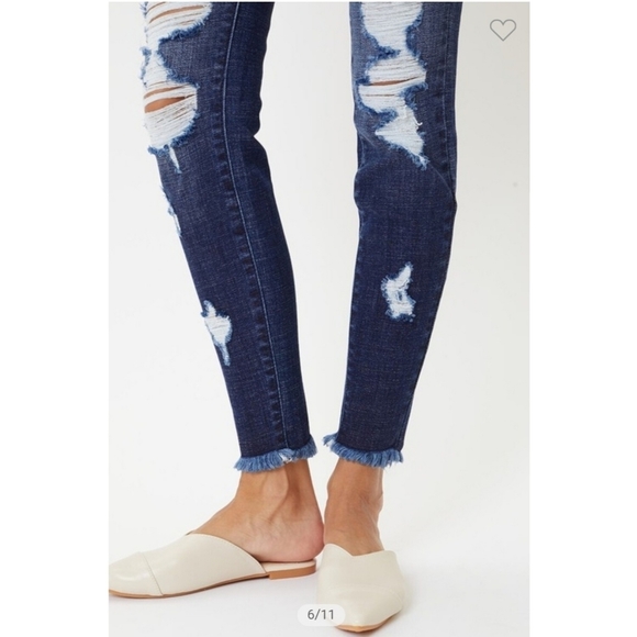 Kancan Super High Waisted Ankle Jeans - Picture 3 of 9